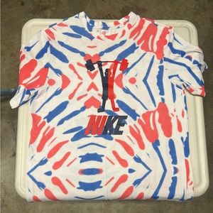 Men’s Nike tee size medium